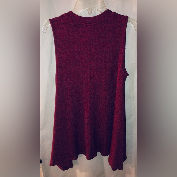 Jennifer Lopez crewneck tank with cut out choker Cascade Hem size Medium NWT - Picture 4 of 15